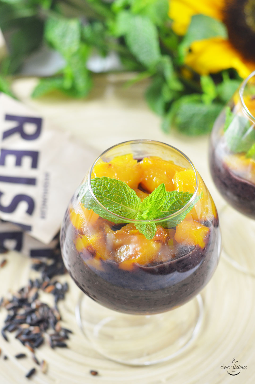 Rezept für schwarzen Klebreispudding mit karamellisierter Mango und Reishunger-Verlosung | www.dearlicious.com